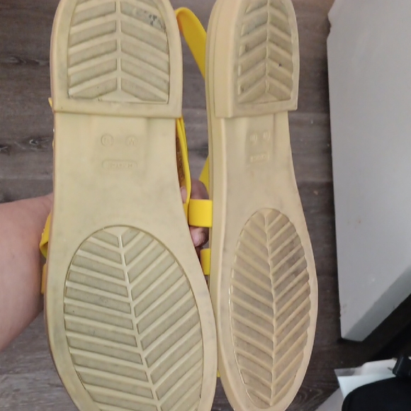 CROCS Preloved Tulum Yellow Strappy Sandals - Picture 8 of 8
